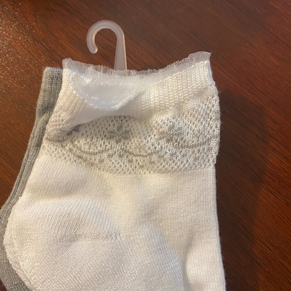 Ruffle Ankle-Length Socks Two Pack "Grey/White" - Picture 3 of 3